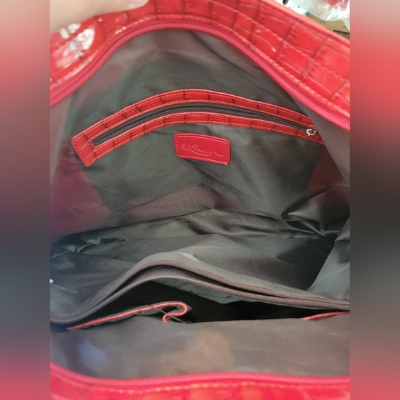 Penelope Ann Red Purse- New - Picture 8 of 15